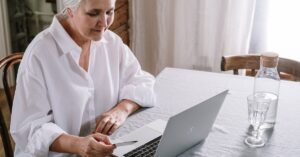 Can Cloud Computing Integrate Online Shopping